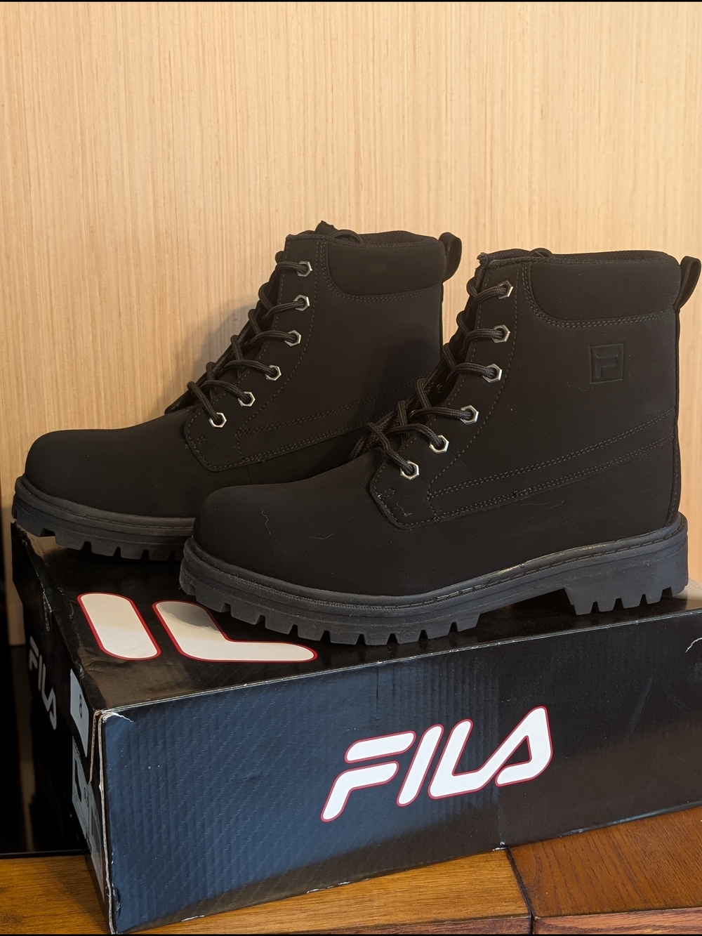 FILA Men's Edgewater 12 Black Work-Style Lace-Up Boots 9.5